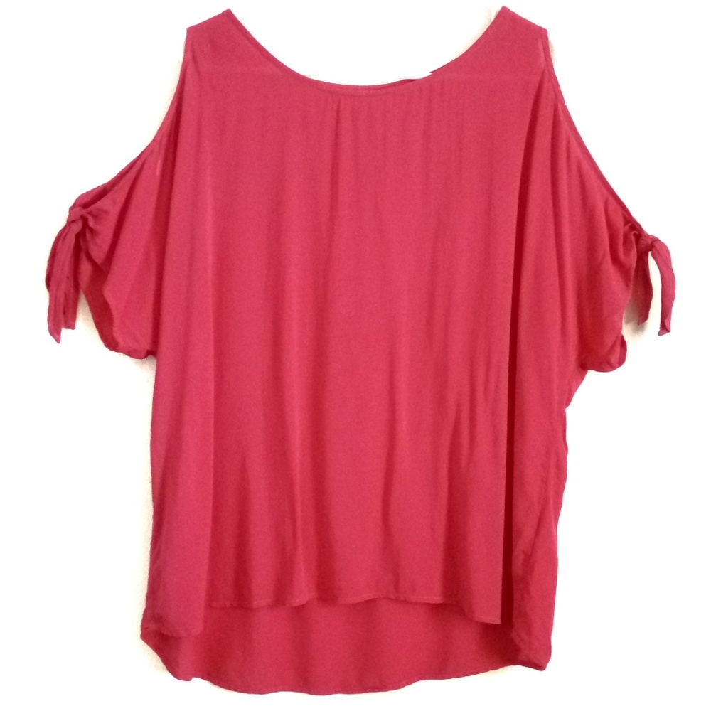 Side Stitch Los Angeles Red Cold Shoulder Top S